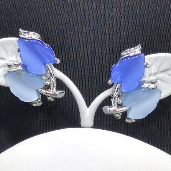 1960s Blue Lucite Leaf Necklace & Clip On Earrings Set Silver Tone Vintage - Picture 3 of 10